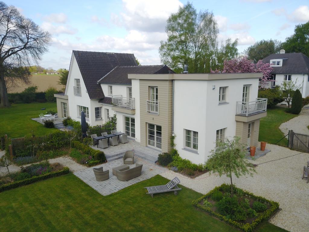 Le Chataignier Hotel Wezembeek-Oppem ภายนอก รูปภาพ